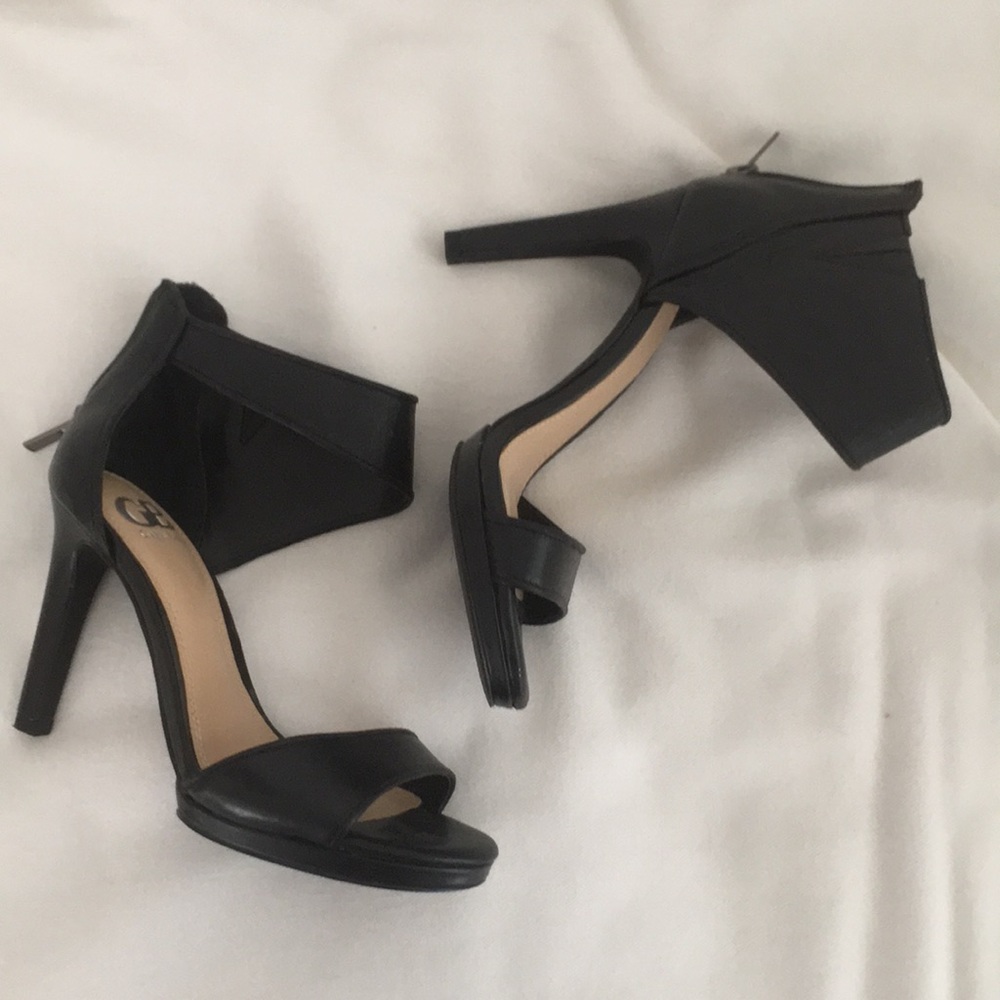 Gianni Bini Black Leather Heels